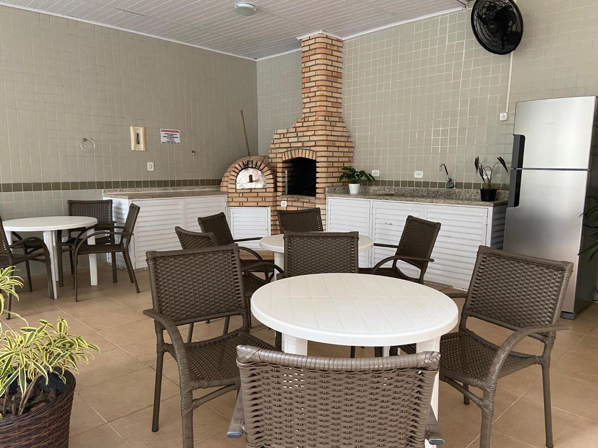 A 100m Da Grande, Churrasqueira, Piscina E Wi Fi Apartamento